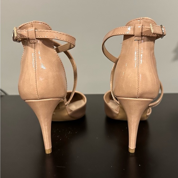Tan coloured strappy heels - size 9 - K Studio - Picture 5 of 5
